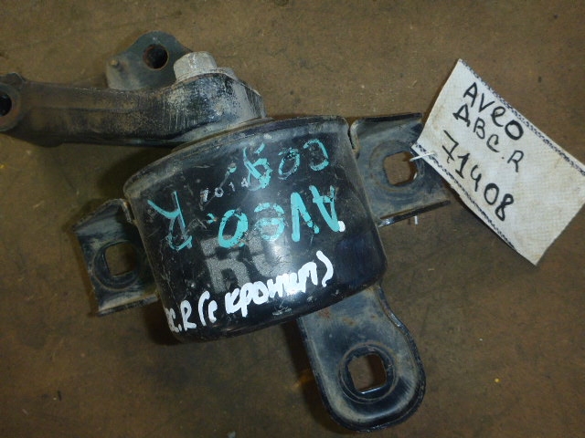 Опора двигателя правая