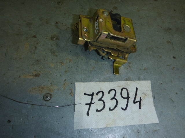 Замок двери передней правой