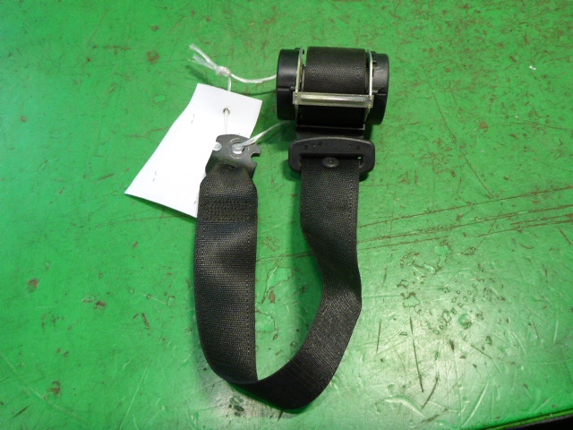 Ремень безопасности