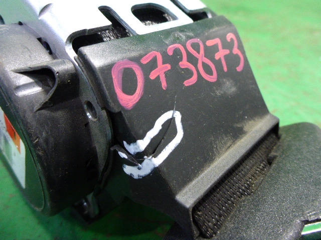 Ремень безопасности