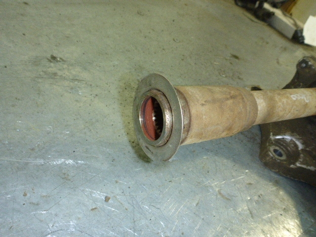 Полуось передняя правая