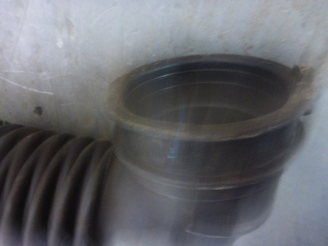 Патрубок воздушного фильтра