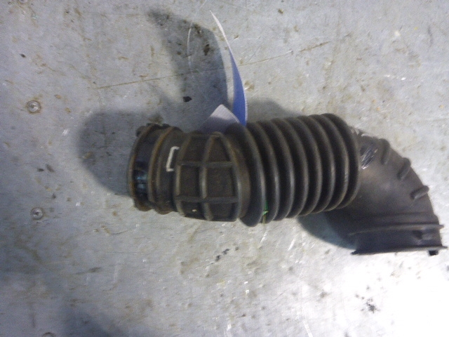 Патрубок воздушного фильтра