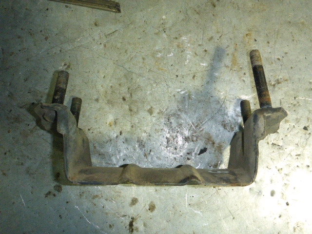 Кронштейн (сопут. товар)