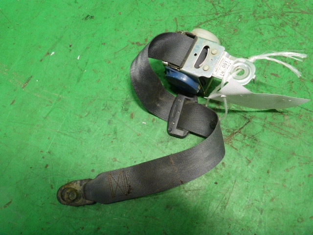 Ремень безопасности