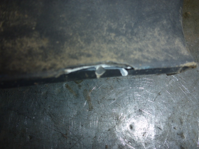 Накладка переднего крыла левого