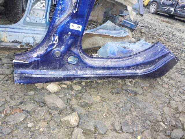 Порог со стойкой левый