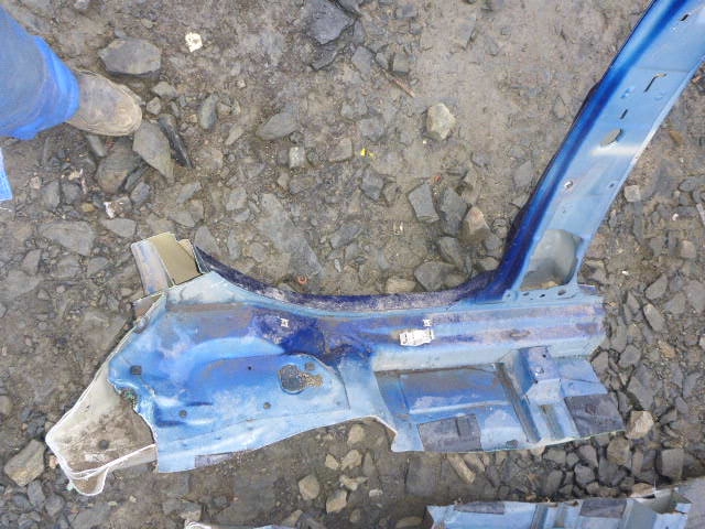 Порог со стойкой левый