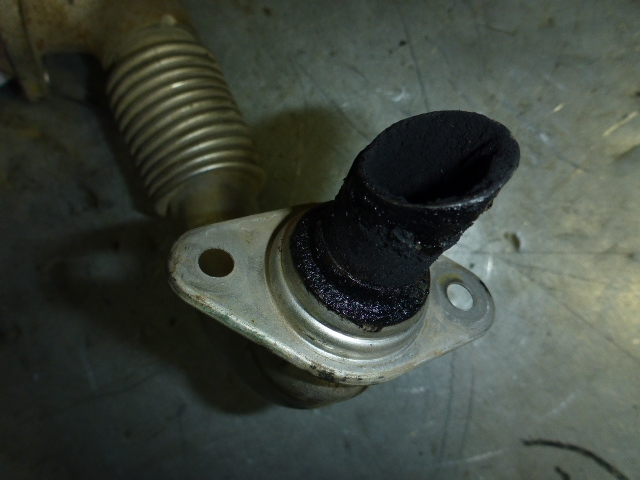 Трубка картерных газов