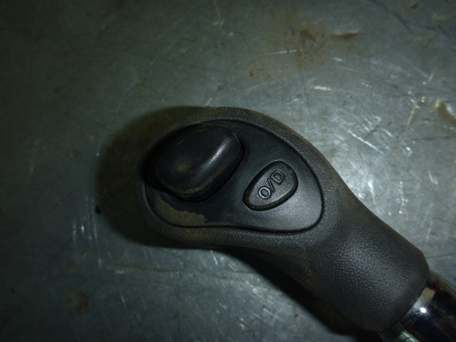 Кулиса МКПП / АКПП