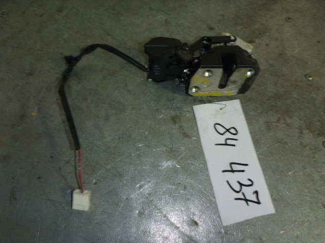 Замок двери задней правой