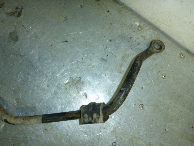 Стабилизатор передний