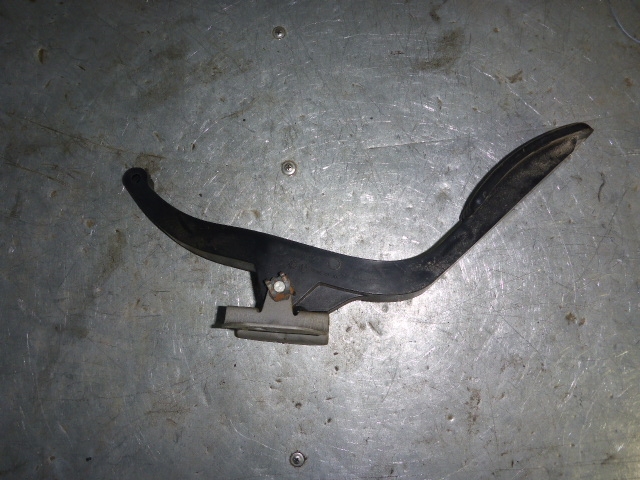 Педаль газа