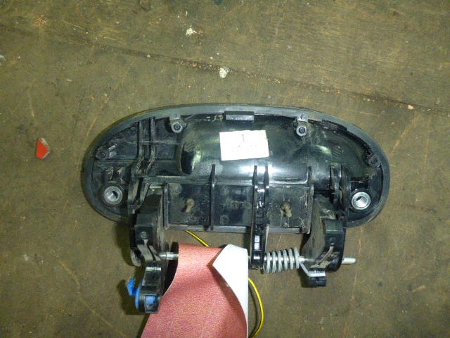 Ручка двери передней наружная правая