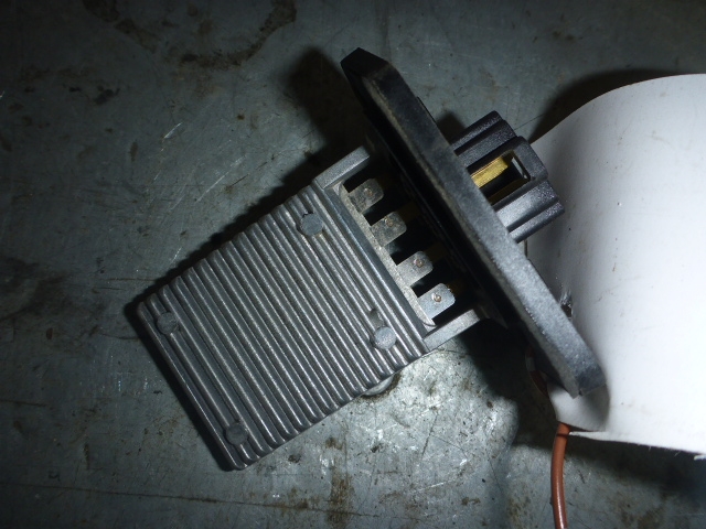 Резистор отопителя