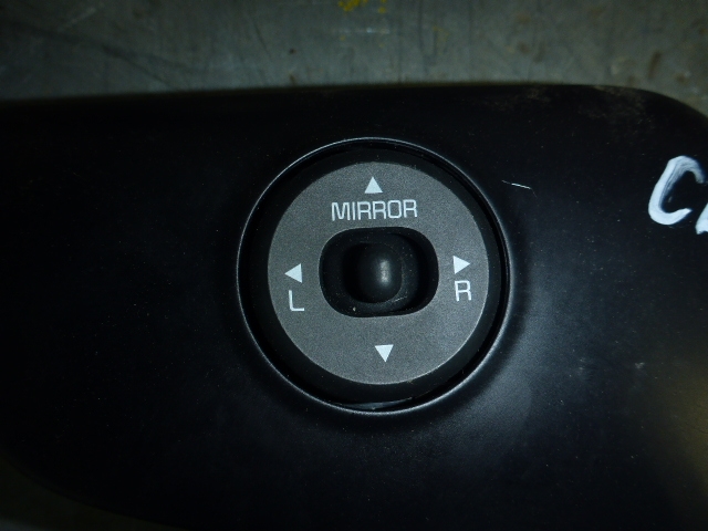 Переключатель регулировки зеркал