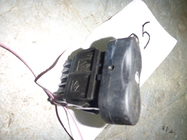 Кнопка центрального замка