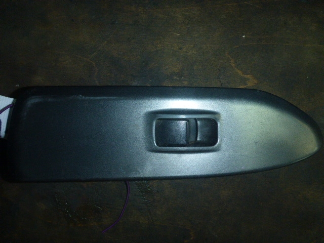 Кнопка стеклоподъемника