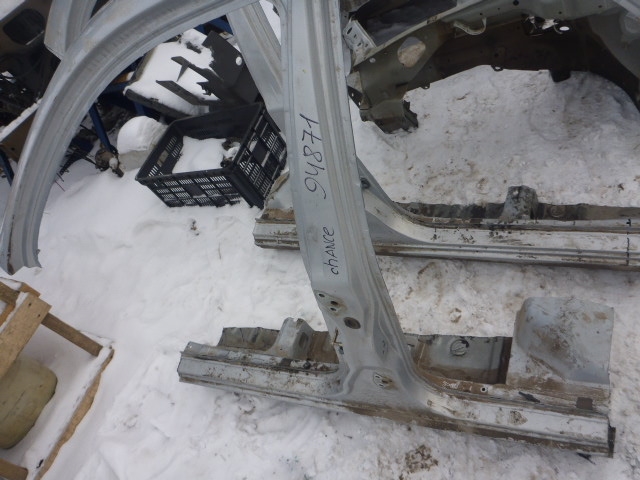 Порог со стойкой левый