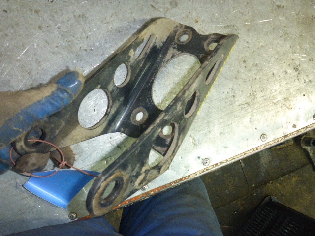 Кронштейн (сопут. товар)