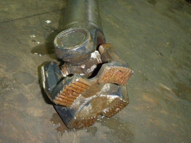 Вал карданный