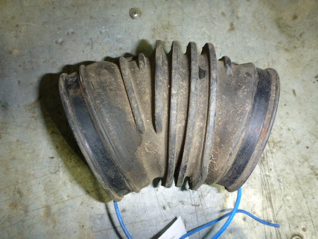 Патрубок воздушного фильтра