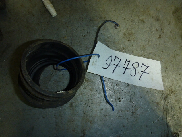 Патрубок воздушного фильтра