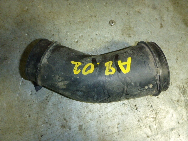 Патрубок воздушного фильтра