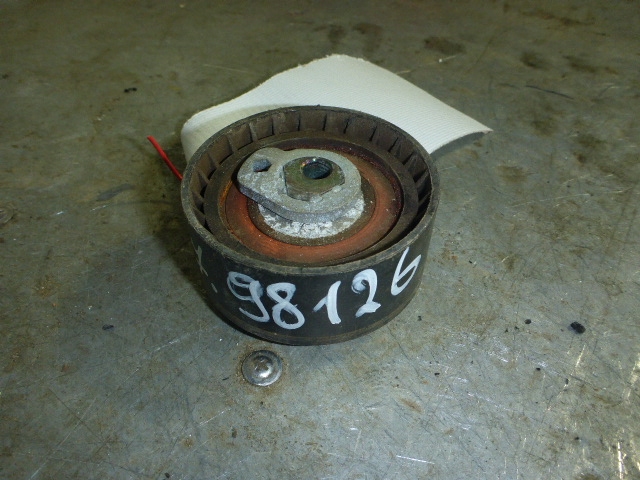 Ролик-натяжитель