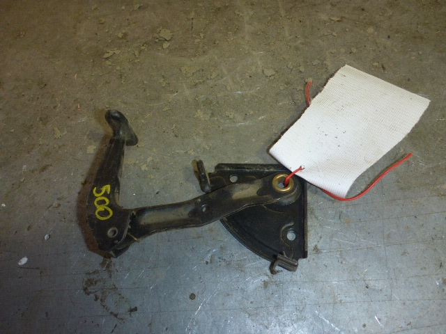 Ручка открывания капота