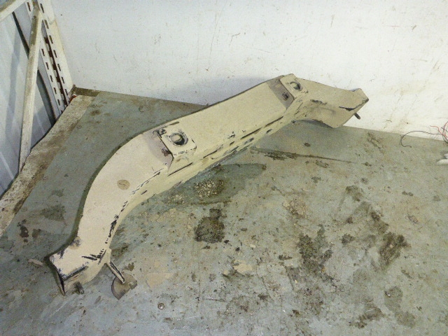 Балка задняя