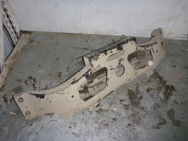 Балка задняя