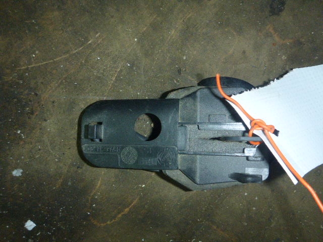 Ручка двери задней внутренняя левая