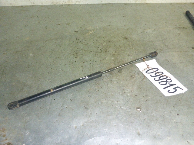 Амортизатор двери багажника