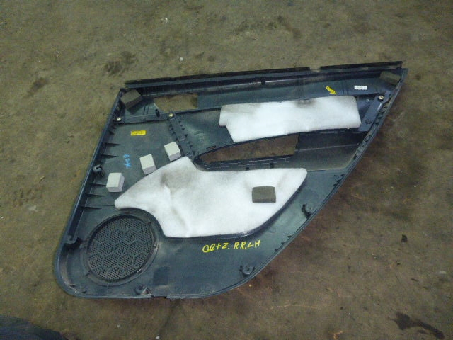 Обшивка двери задней левой