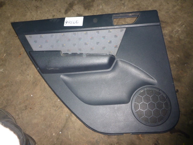 Обшивка двери задней левой