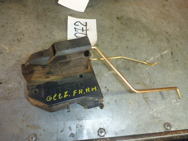 Замок двери передней правой