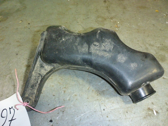 Резонатор воздушного фильтра