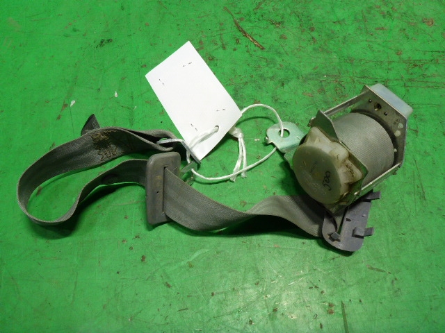 Ремень безопасности