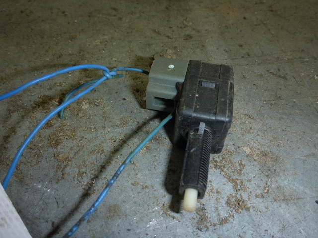 Датчик включения стопсигнала