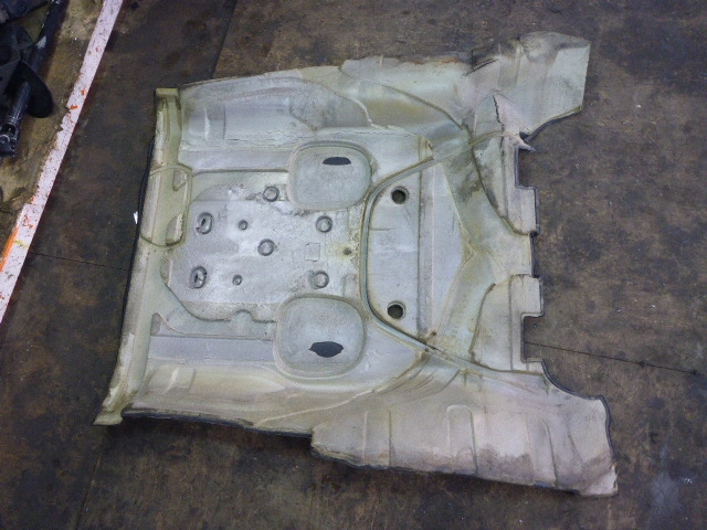 Покрытие напольное (ковролин)