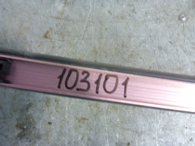 Молдинг крыши правый