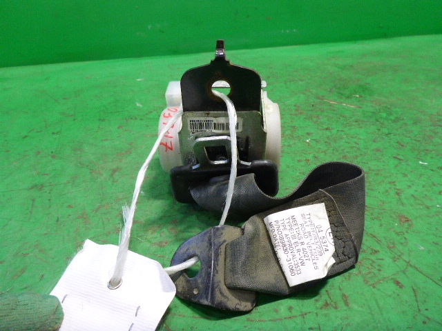 Ремень безопасности