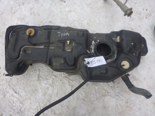 Бак топливный