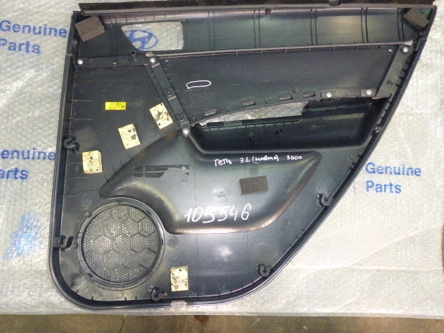 Обшивка двери задней левой