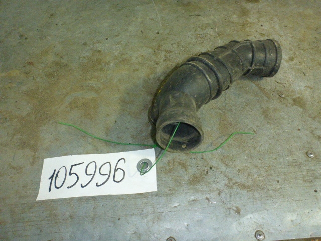 Патрубок воздушного фильтра