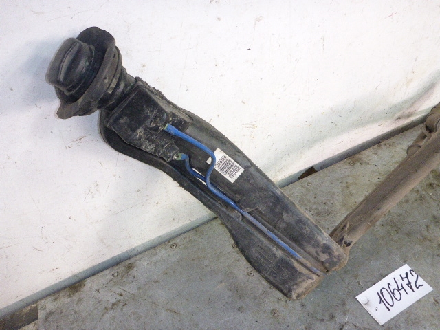 Горловина топливного бака