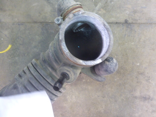 Патрубок воздушного фильтра