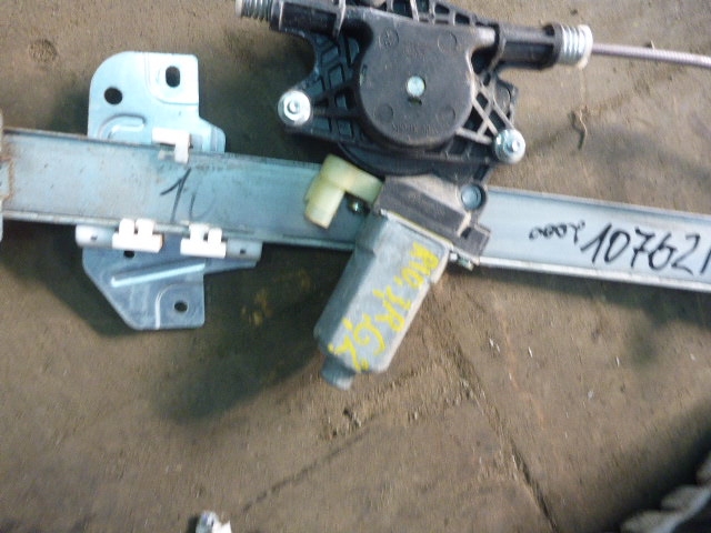 Стеклоподъемник электр. задний правый