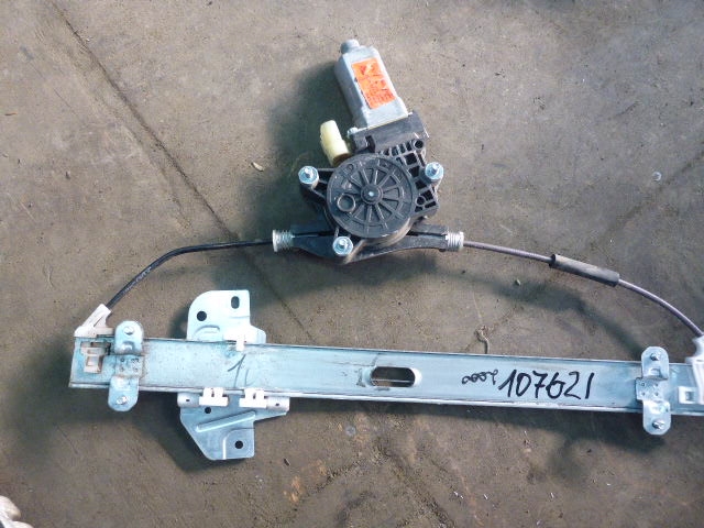 Стеклоподъемник электр. задний правый